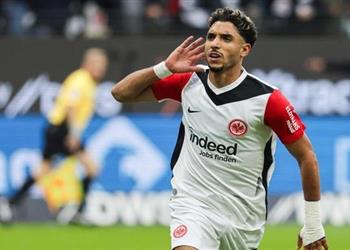 تشكيل آينتراخت فرانكفورت أمام باير ليفركوزن في الدوري الألماني موقف عمر مرموش