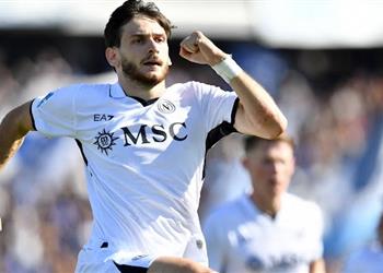 فيديو نابولي يفلت بفوز صعب على إمبولي ويعزز صدارته للدوري الإيطالي