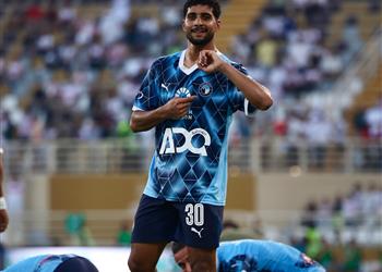 فيديو بأسيست سحري من رمضان صبحي إبراهيم عادل ي سجل هدف بيراميدز الأول أمام الزمالك