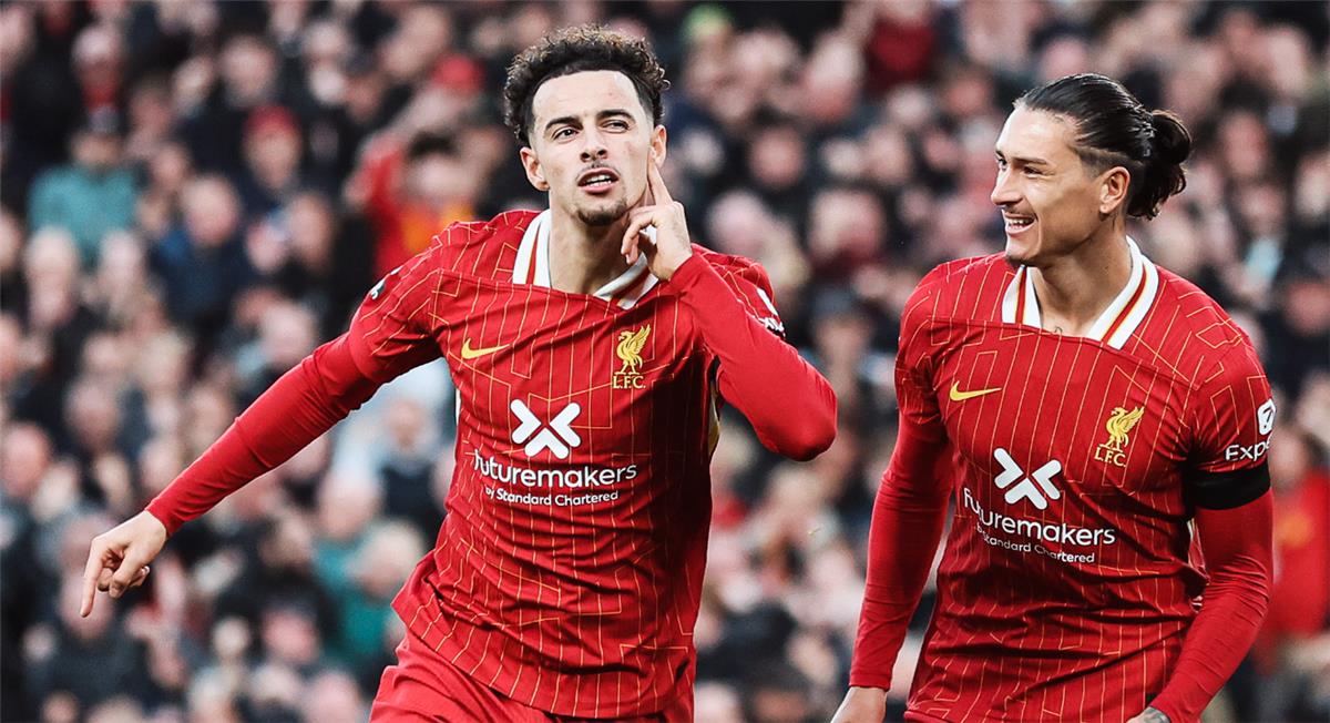 فيديو | محمد صلاح يصنع وجونز يسجل هدف ليفربول الثاني أمام تشيلسي