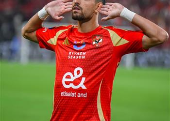 فيديو طاهر محمد ي سجل هدف الأهلي الثاني أمام سيراميكا كليوباترا