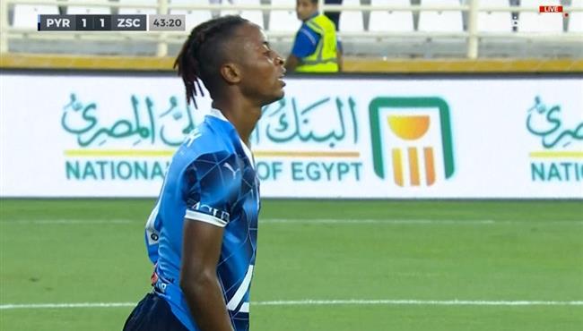 صديق أوجولا يهدر هدف محقق امام الزمالك بعد لمسه رائعه من ابراهيم عادل