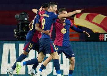 فيديو جافي يعود برشلونة يحذر بايرن ميونخ وريال مدريد بخماسية أمام إشبيلية في الدوري الإسباني