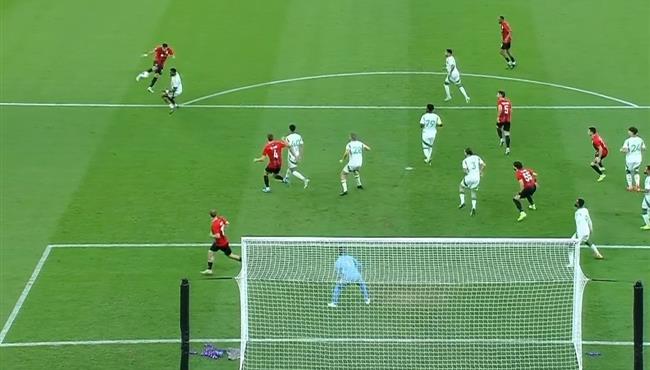 تريزيجيه كاد ان يسجل هدف رائع علي الطاير امام الاهلي في دوري ابطال اسيا