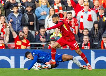 جاري نيفيل محمد صلاح صدمني في مباراة ليفربول وتشيلسي وما فعله لم يتخيله أحد