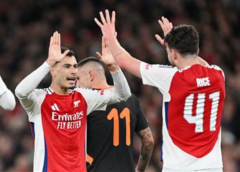 فيديو آرسنال يستفيد من النيران الصديقة أمام شاختار وباريس سان جيرمان يكتفي بتعادل مخيب مع آيندهوفن