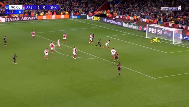 تصدي ديفيد رايا الرائع يحرم بيدرينهو من تسجيل هدف رائع قاتال لشاختار