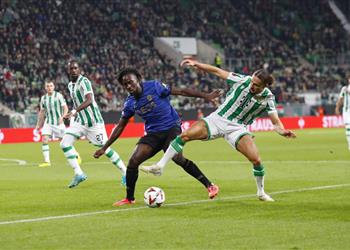 فيديو بمشاركة محمد عبدالمنعم فيرينسفاروش يفوز على نيس في الدوري الأوروبي