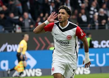 تقييم عمر مرموش في مباراة فرانكفورت وداوجافا ريجا بـ الدوري الأوروبي