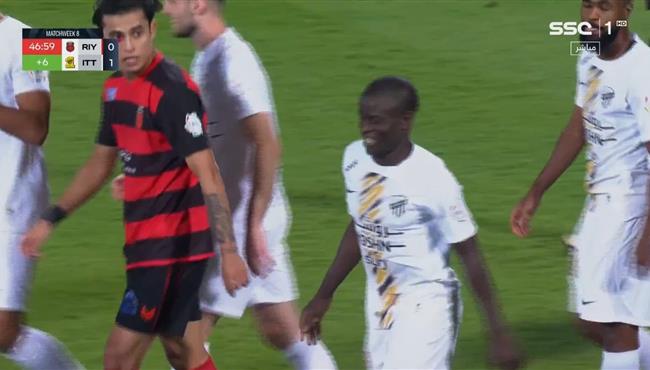 هدف كانتي في مرمي الرياض بالدوري السعودي