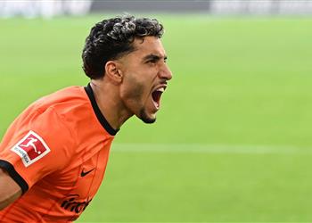 سكاي ليفربول يتخذ أولى خطواته للتعاقد مع عمر مرموش وموقف المصري