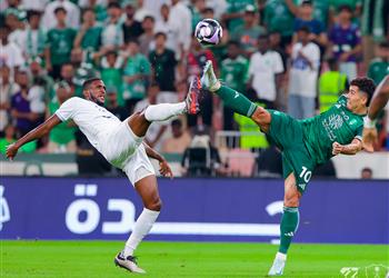 فيديو الأهلي يتعادل إيجابي ا مع الأخدود في الدوري السعودي