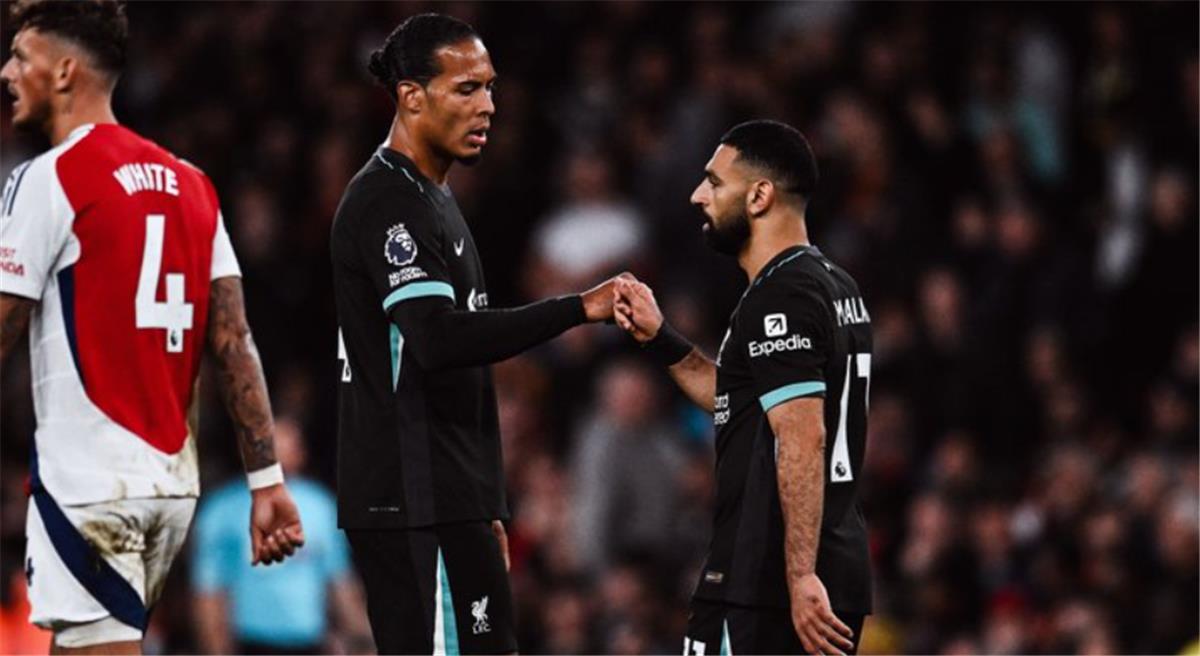 ترتيب الدوري الإنجليزي بعد تعادل ليفربول وآرسنال وفوز مانشستر سيتي