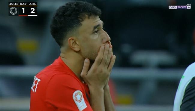 تريزيجية يهدر فرصة هدف امام الاهلي بالدوري القطري