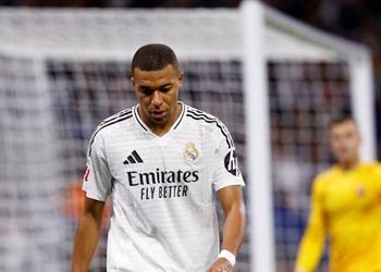 كارثة سيرغب في محوها آس فشل ذريع لـ مبابي في أول كلاسيكو أمام برشلونة