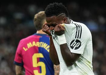 الإثنين موعدنا كيف رد فينيسيوس على تهكم لاعب برشلونة بالرباعية في الكلاسيكو