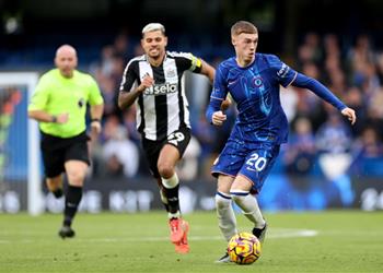 فيديو بالمر يقود تشيلسي لتخطي كمين نيوكاسل يونايتد في الدوري الإنجليزي