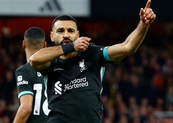 إيان رايت يعترف بعد هدف محمد صلاح أمام آرسنال دائم ا ما يخرسني