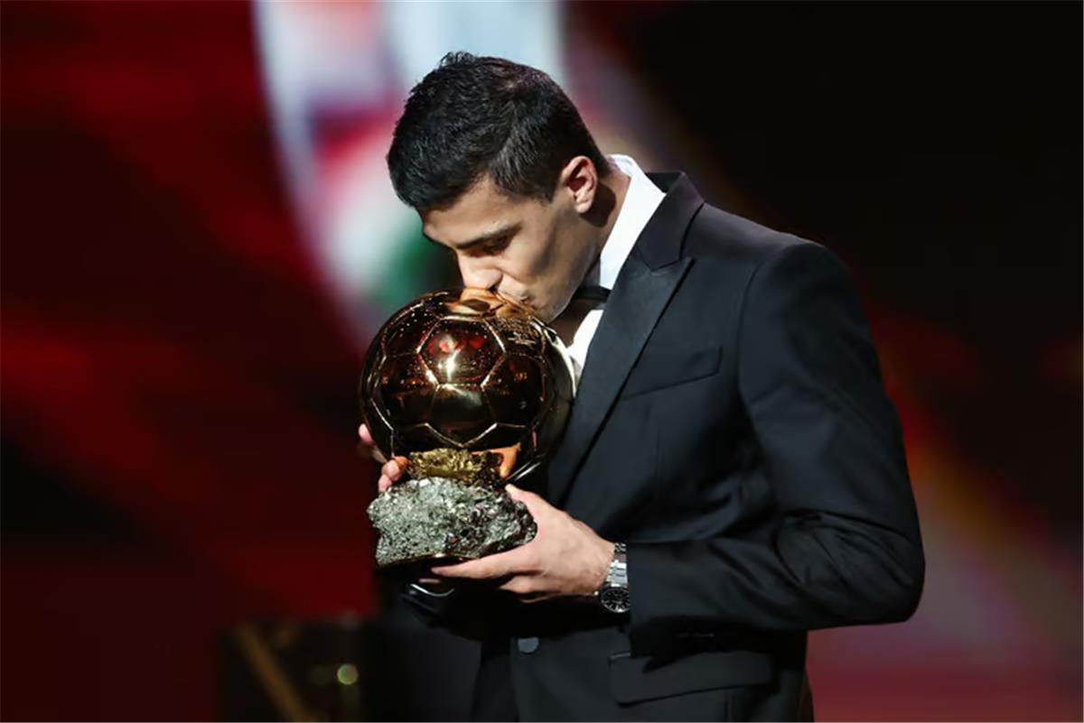 ترتيب جائزة الكرة الذهبية لعام 2024.. رودري الأفضل في العالم