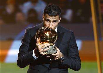 رودري يختار لاعب برشلونة للفوز بالكرة الذهبية مستقبل ا ويؤكد مانشستر سيتي الأفضل في العالم
