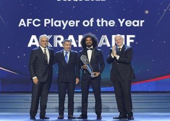 أكرم عفيف يفوز بجائزة أفضل لاعب في آسيا لعام 2023
