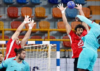 الاتحاد الدولي لكرة اليد الأهلي يوجه الضربات لـ برشلونة ويقدم أكبر مفاجآت كأس العالم للأندية