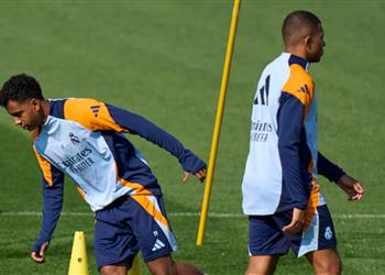 تقارير توضح موقف رباعي ريال مدريد من مواجهة فياريال