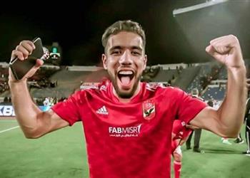 نصر يحيى الأهلي فرض وكيلين على قندوسي وهناك شكوى رسمية في فيفا