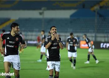 كريم فؤاد يحسم الجدل حول علاقته بزواج أكرم توفيق ويصرح موسيماني كان يوبخني بسبب أخطائي