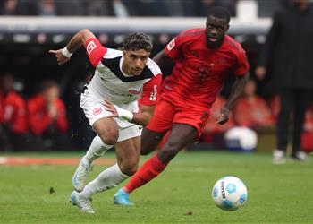 جمهور ليفربول يتوسل للإدارة للتعاقد مع عمر مرموش اسألوا محمد صلاح