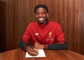 الزمالك يتخذ قرار ا بشأن أوفي إيجاريا قبل ودية بتروجيت