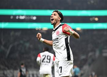 تشكيل فرانكفورت أمام شتوتجارت في الدوري الألماني موقف عمر مرموش