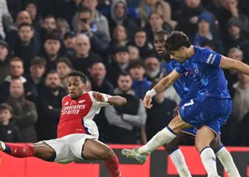 فيديو تشيلسي يفرض تعادلا إيجابي ا على آرسنال ويصعد للمركز الثالث بالدوري الإنجليزي