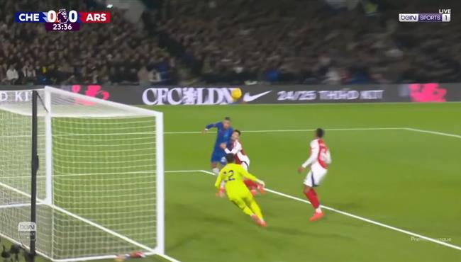 مالو جوستو يهدر هدف محقق لتشيلسي امام ارسنال بالدوري الانجليزي