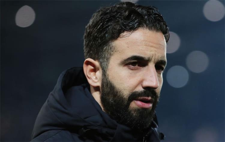 مانشستر يونايتد يدخل عهد أموريم