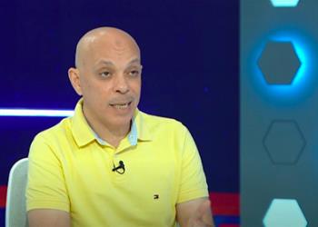 بينها منع التعامل مع السوشيال ميديا لجنة الحكام تصدر 13 قرار ا جديد ا لقضاة الملاعب