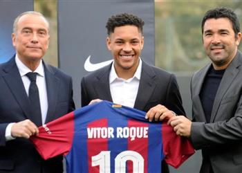 ديكو يستشهد بلاعب ريال مدريد فيتور روكي عانى كثير ا في برشلونة وتعرض للشر