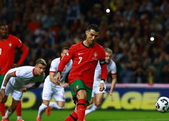 فيديو كريستيانو رونالدو يقود البرتغال لفوز كاسح على بولندا بخماسية في دوري الأمم الأوروبية