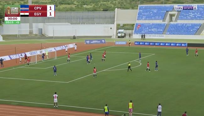 تصدي محمد الشناوي يحرم الراس الاخضر من تسجيل هدف قاتل امام مصر