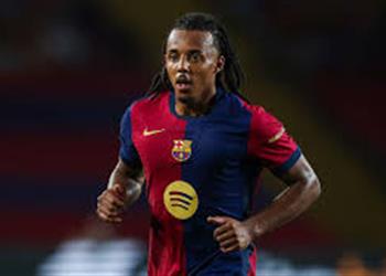 كوندي يثير غضب هانز فليك 3 مرات في برشلونة