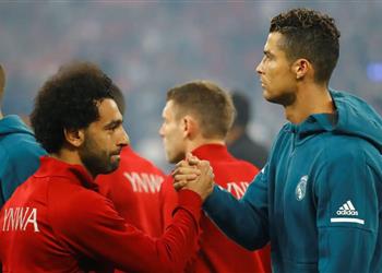 تقارير كريستيانو رونالدو يتصل بـ محمد صلاح من أجل مهمة كبرى