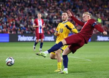 فيديو هاتريك هالاند يقود النرويج للفوز بخماسية نظيفة أمام كازاخستان في دوري الأمم الأوروبية