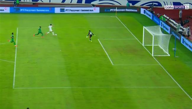 لاعب اندونيسيا يهدر انفراد امام السعودية في تصفيات كأس العالم