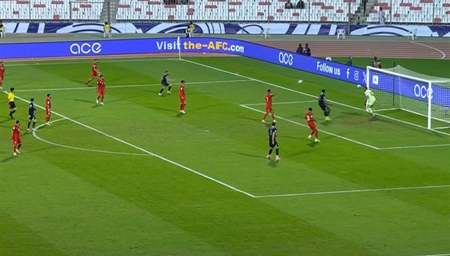 القائم يحرم لاعب استراليا من تسجيل هدف رائع في مرمي البحرين