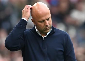 سلوت يؤكد إصابة لاعب ليفربول أمام برايتون أشعر بخيبة أمل