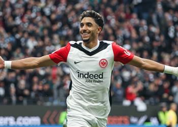 الدوري الألماني عمر مرموش سلاح قد يقود فرانكفورت إلى اللقب بعد 65 عام ا