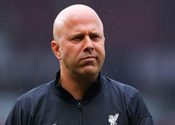 لاعب ليفربول يضع سلوت في موقف صعب قبل مواجهة ساوثهامبتون