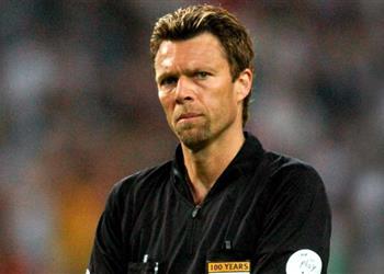 أورس ماير يوضح لـ بطولات هل استحق أكرم توفيق ركلة جزاء في مباراة الأهلي والاتحاد