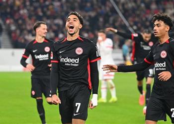 تشكيل فرانكفورت أمام فيردر بريمن في الدوري الألماني موقف عمر مرموش