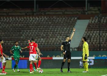 مراقب مباراة الأهلي والاتحاد يعتذر للصحفيين ويصرح لم أتلفظ بأي شيء